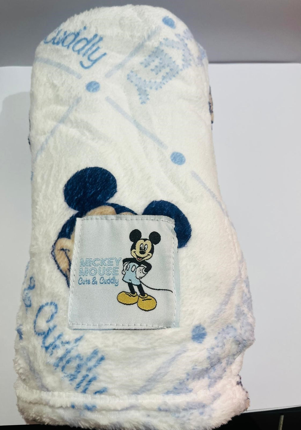 RetailSync:11100 Disney Baby Fleece Blanket Light Printed