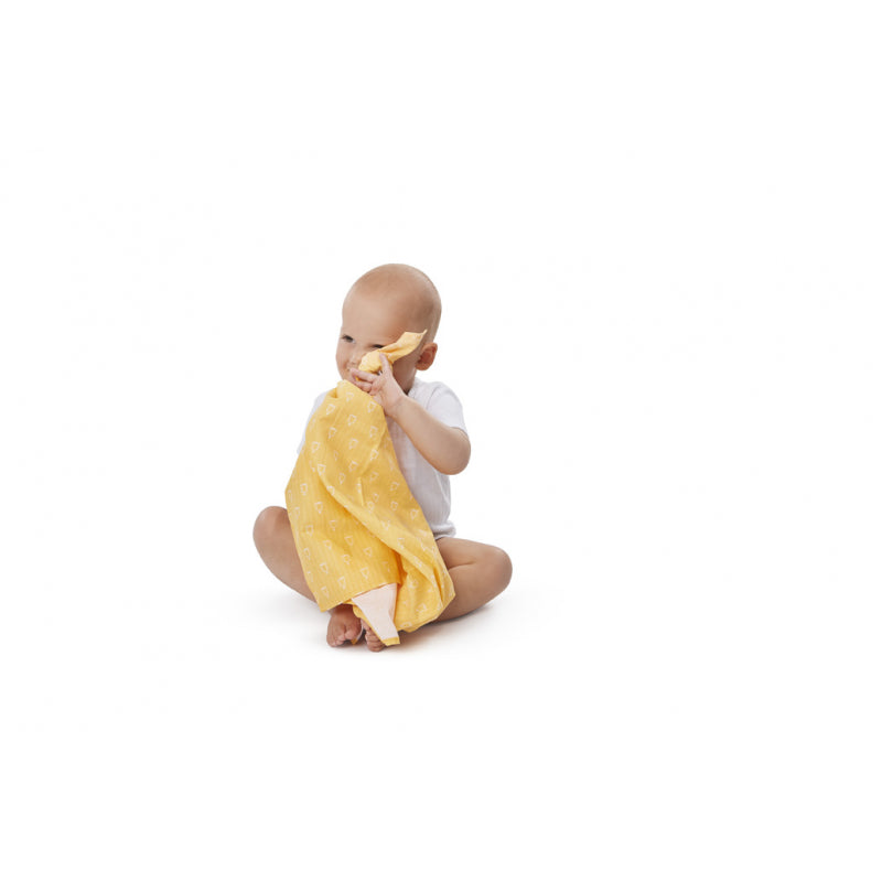 RetailSync:10707 Sophie La Girafe 4 Muslin/Swaddle Gift Set