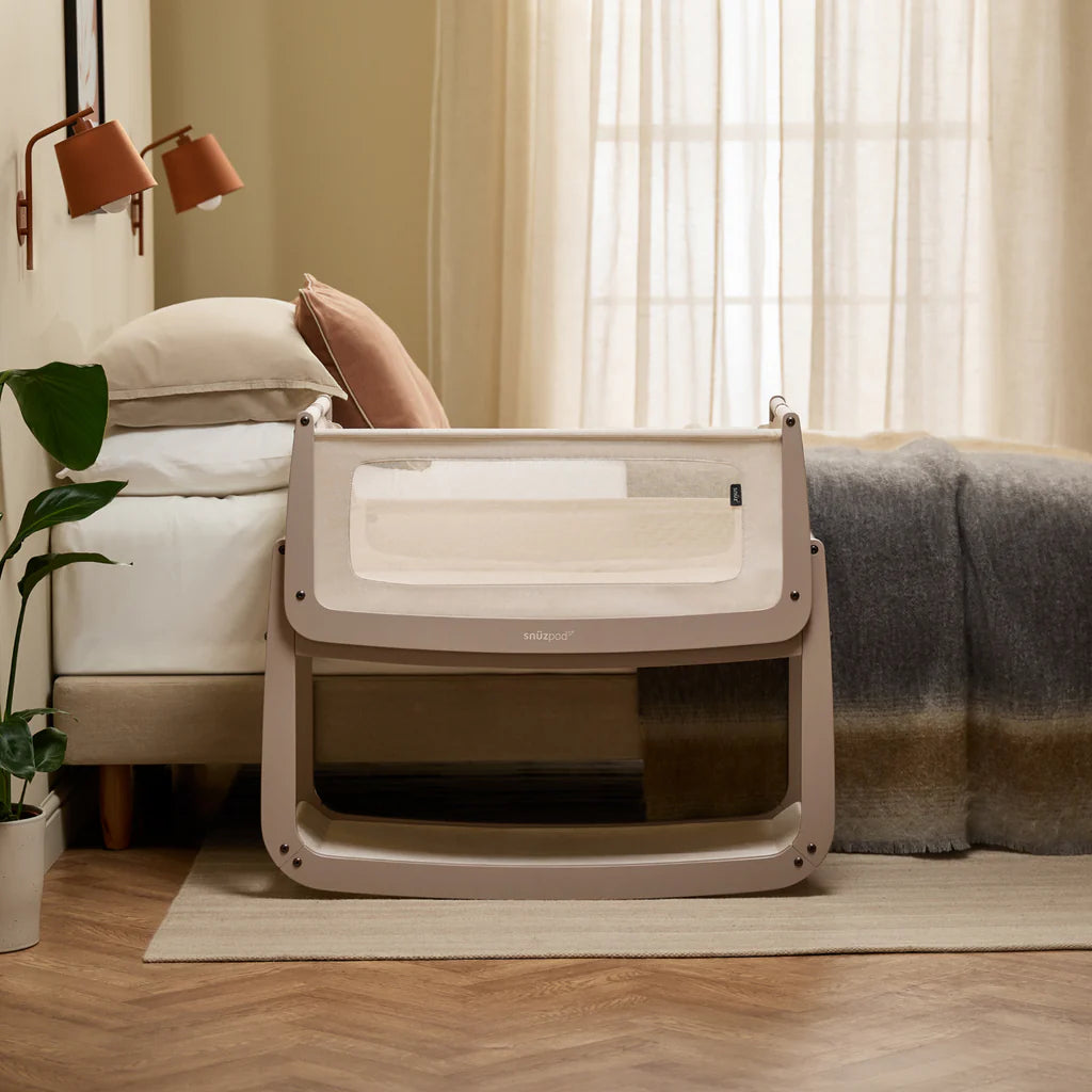 RetailSync:11518 Snuzpod 5 Bedside Crib