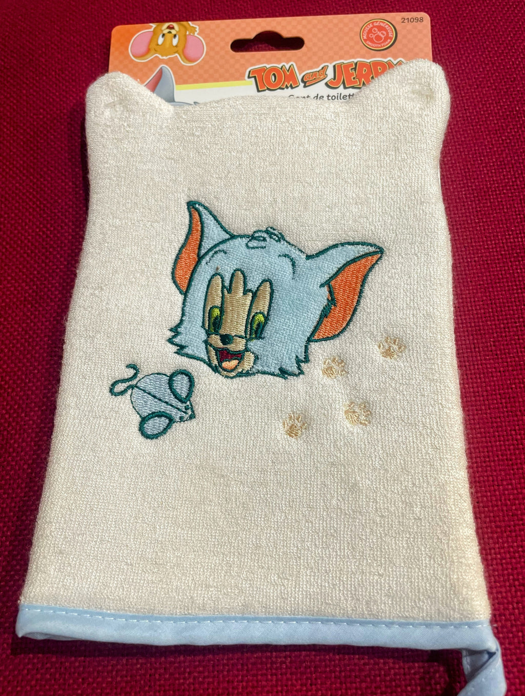 Looney Tunes Embroidered Bath Glove