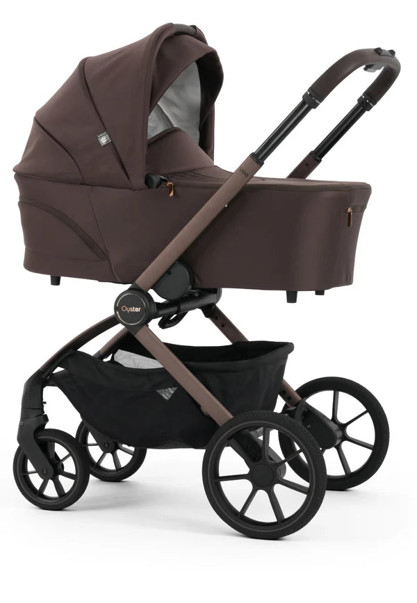RetailSync:13193 BabyStyle Oyster VEE  (inc Raincover's + Height Adapters + Adapters + Back pack + Footmuff + Bottle Holder