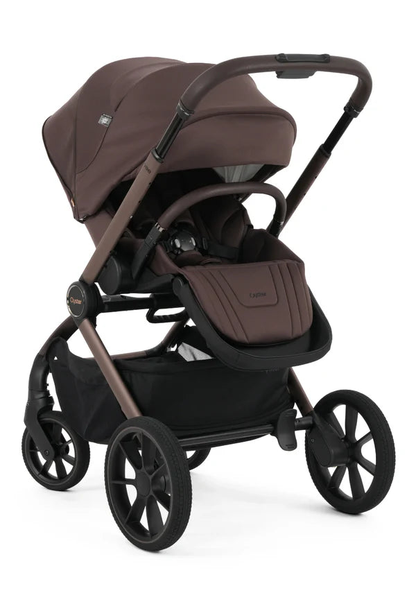 RetailSync:13194 BabyStyle Oyster VEE  (inc Raincover's + Height Adapters + Adapters + Back pack + Footmuff + Bottle Holder