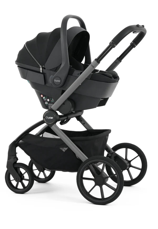 RetailSync:13214 BabyStyle Oyster VEE  (inc Raincover's + Height Adapters + Adapters + Back pack + Footmuff +Bottle Holder)
