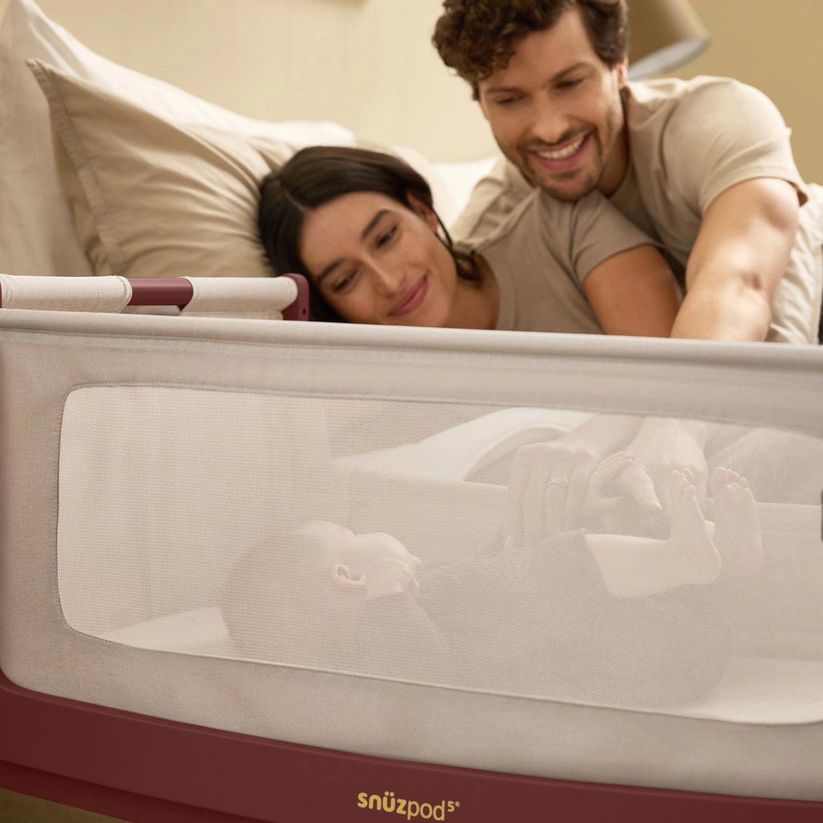 RetailSync:13416 Snuzpod 5 Bedside Crib