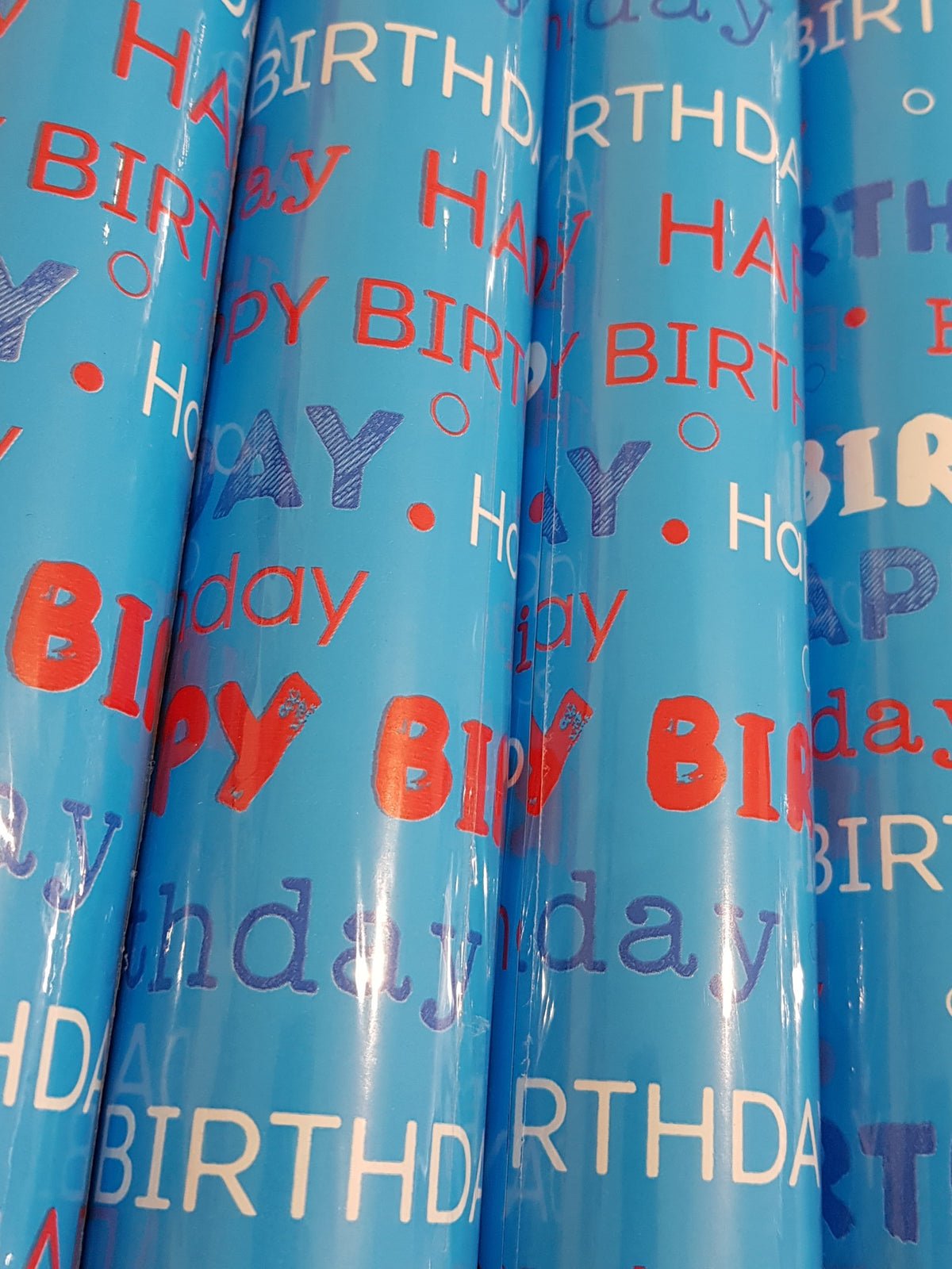 RetailSync:9031 Collage Gift Wrap