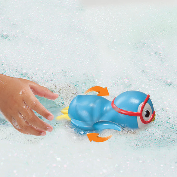 RetailSync:13745 Munchkin Wind Up Swimming Bath Penguin