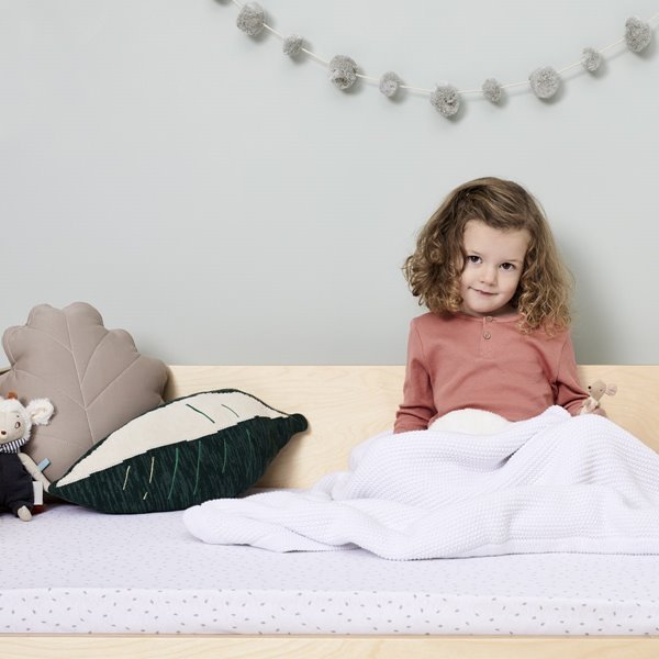 RetailSync:9121 The Little Green Sheep Organic Knitted Fleece Blanket