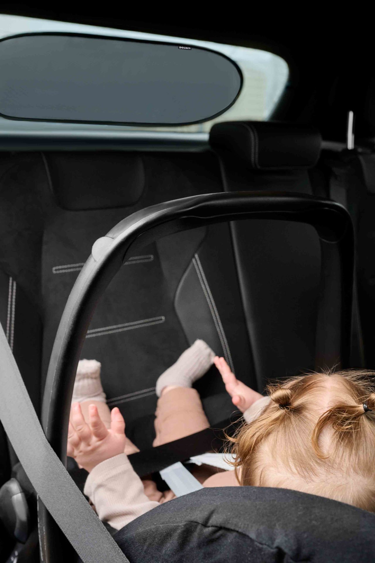 0004494_rear-window-sunshade
