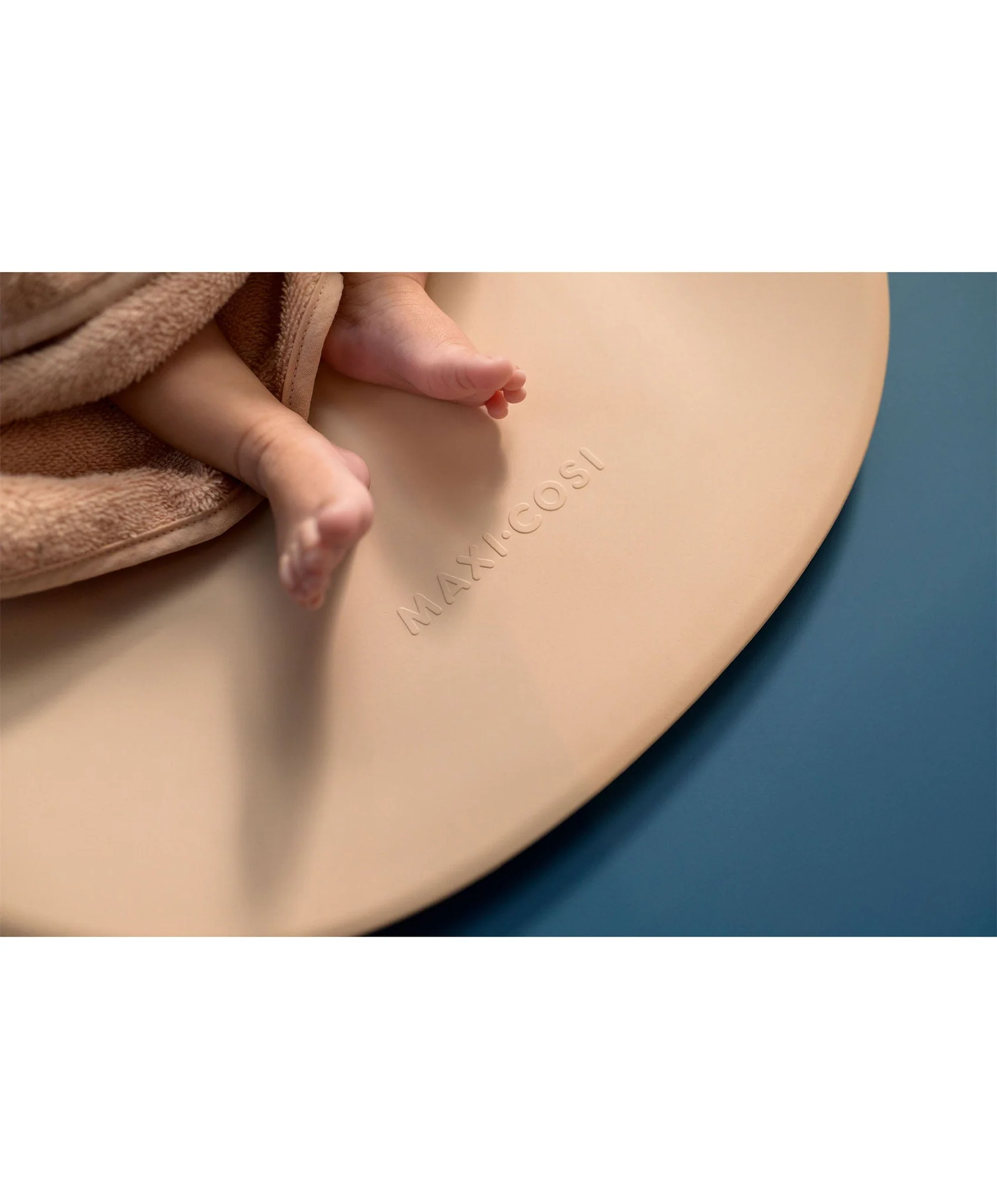 maxi-cosi-changing-mats-maxi-cosi-mavis-changing-mat-elegance-beige-1192798293_1024x1024@2x