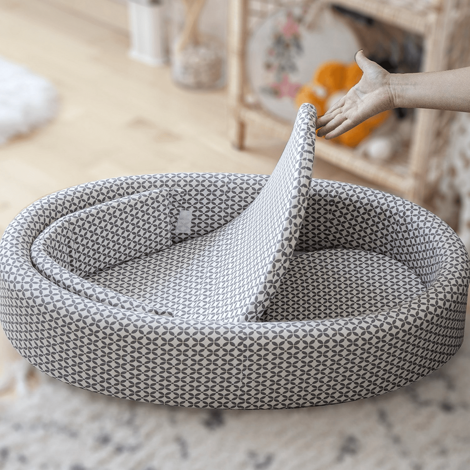 BabyJem Adjustable Newborn Baby nest : Grey/White